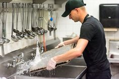 Restaurant Dishwasher Jobs in Japan