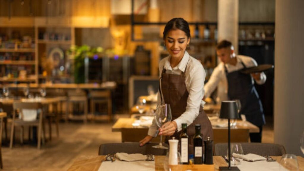 Hotel Waiter Jobs in Qatar