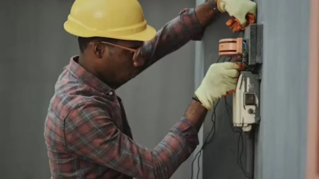 Electrical Assistant Job in Chile